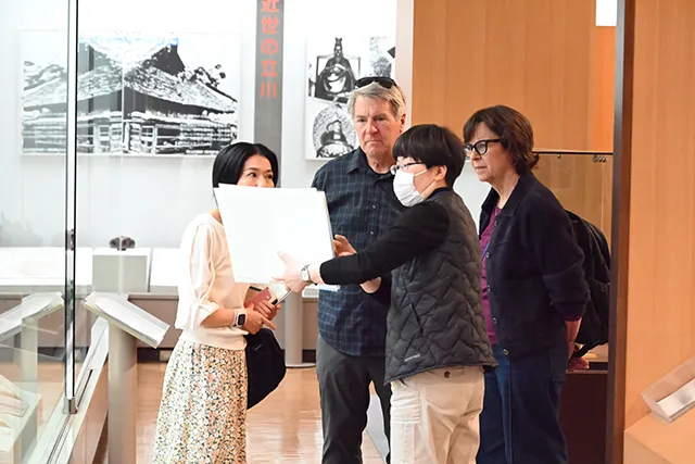 「立川の基地の歴史を巡る」 米国ゲストをアテンドイメージ